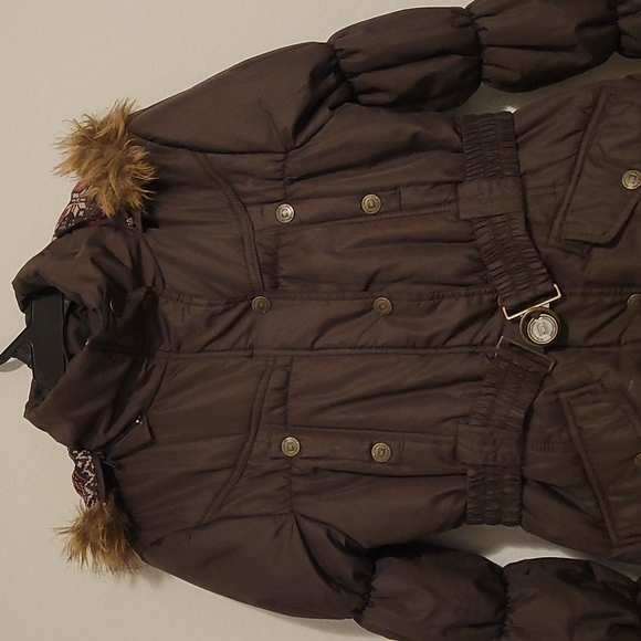 Winter Hooded Jacket!!! 🥶🥶 - Picture 2 of 5